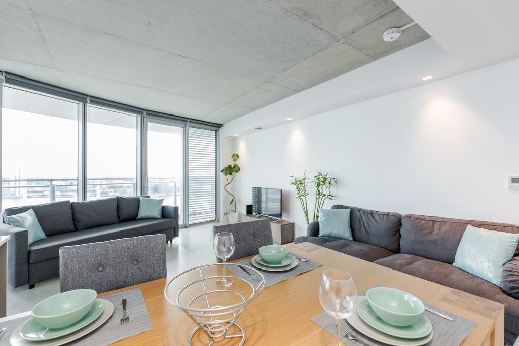 Royal Docks Penthouse Apartment Лондон Екстериор снимка