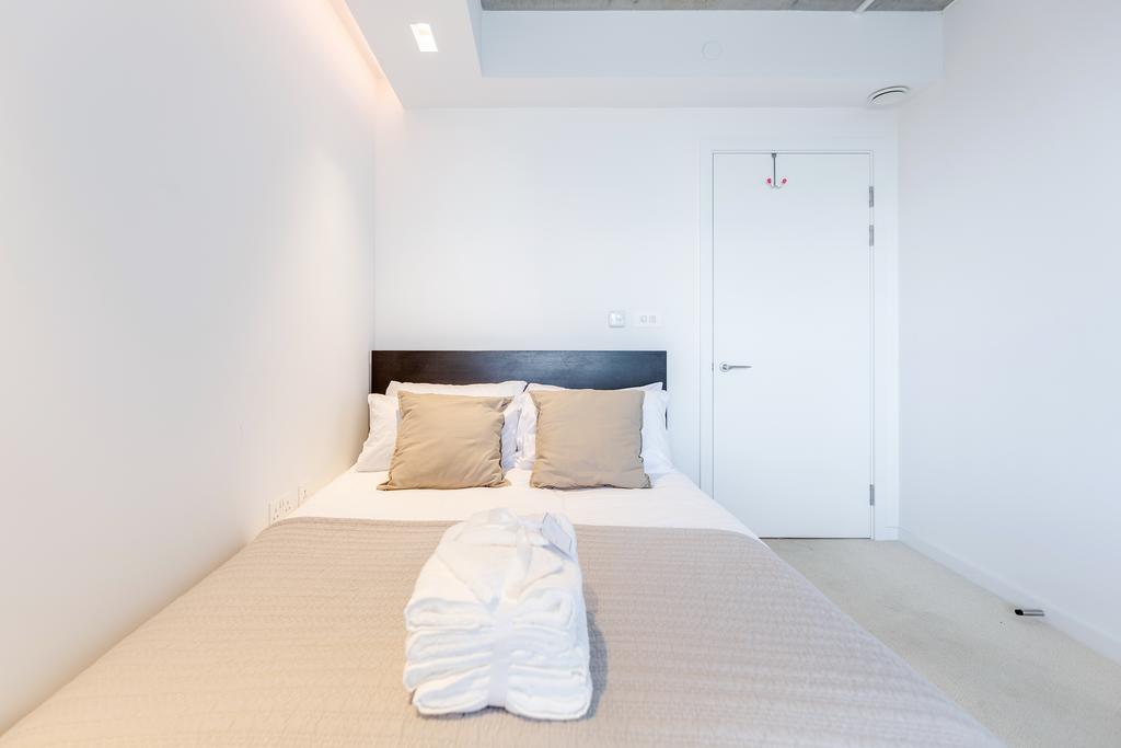 Royal Docks Penthouse Apartment Лондон Екстериор снимка