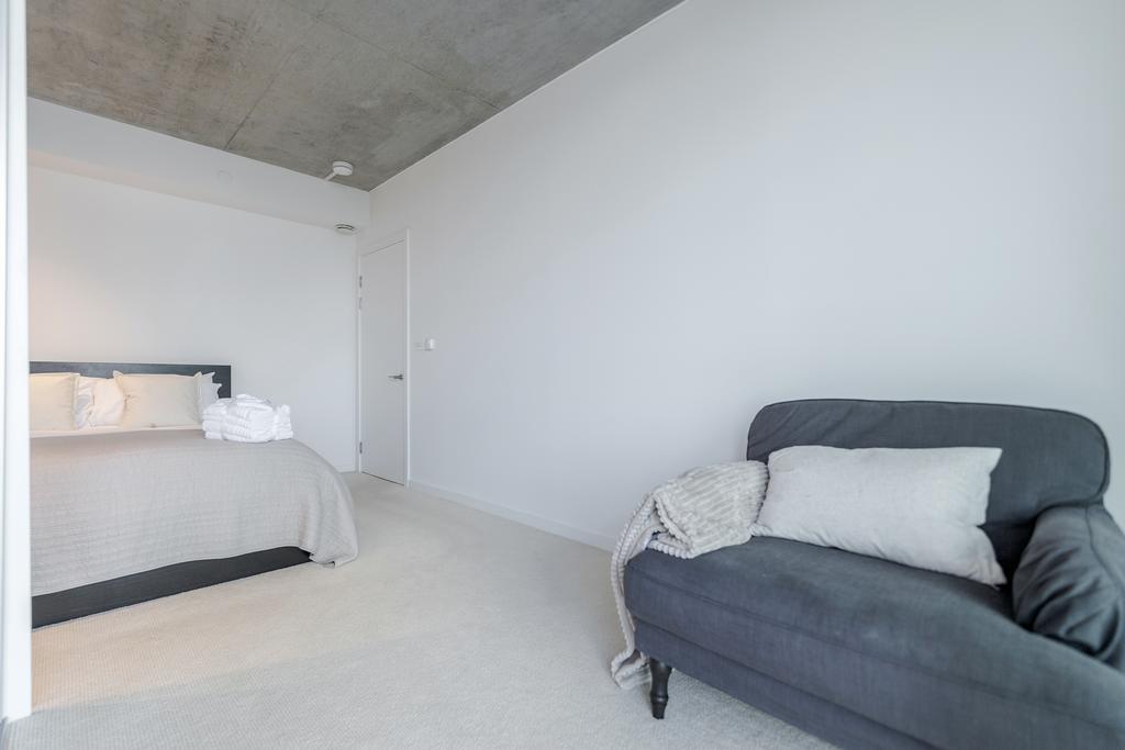 Royal Docks Penthouse Apartment Лондон Екстериор снимка